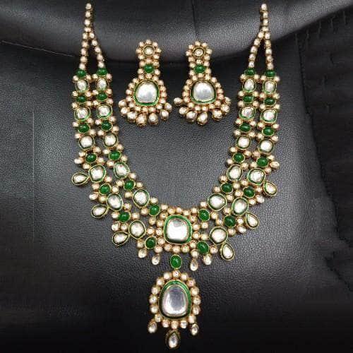 Ishhaara Emerald Polki Necklace And Earring Set