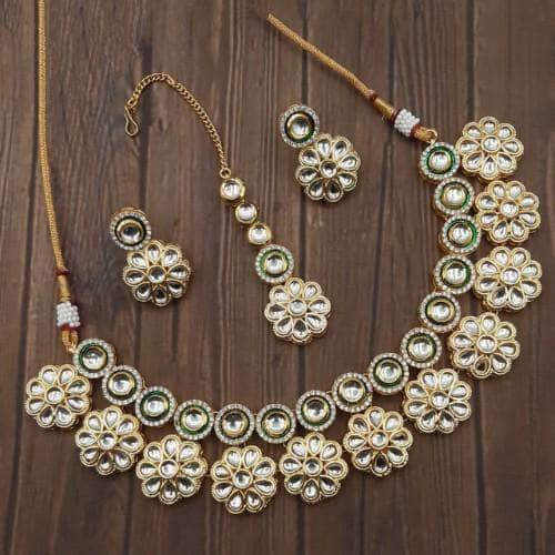 Ishhaara Light Green Flower Motif Kundan Ad Necklace Set