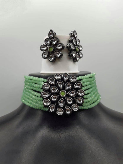 Ishhaara Victorian Patch Choker Set