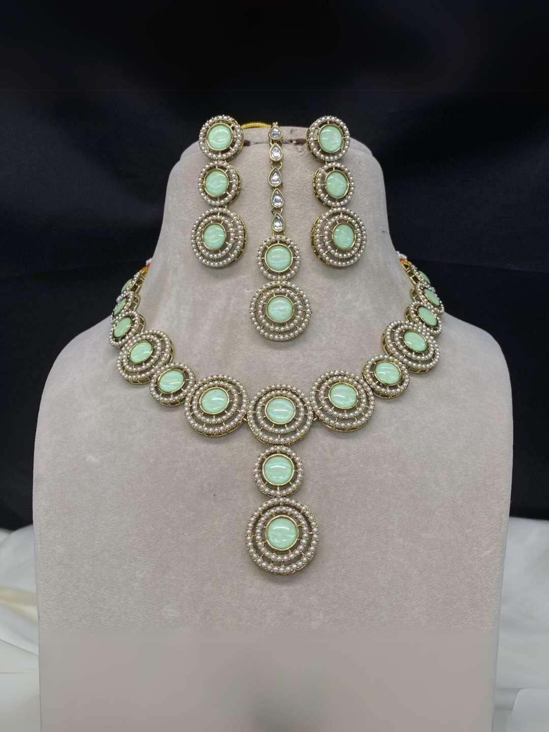 Ishhaara Green Victorian Round Pearl Studded Heavy Necklace