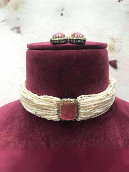 Ishhaara Square Pendant Pearl Choker