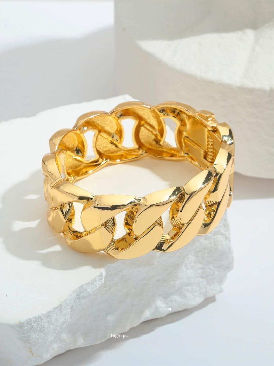 Ishhaara Linked Chain Bracelet Gold