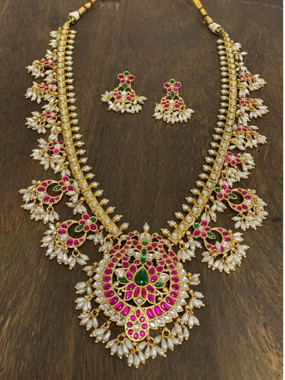 Ishhaara Long Guttapusalu Haram With Kundan Pendant