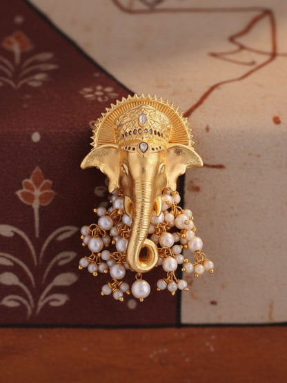 Ishhaara Lord Ganesha Brooch With Dangling Beads