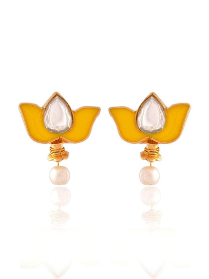 Ishhaara Lotus Motif Open Type Necklace Yellow