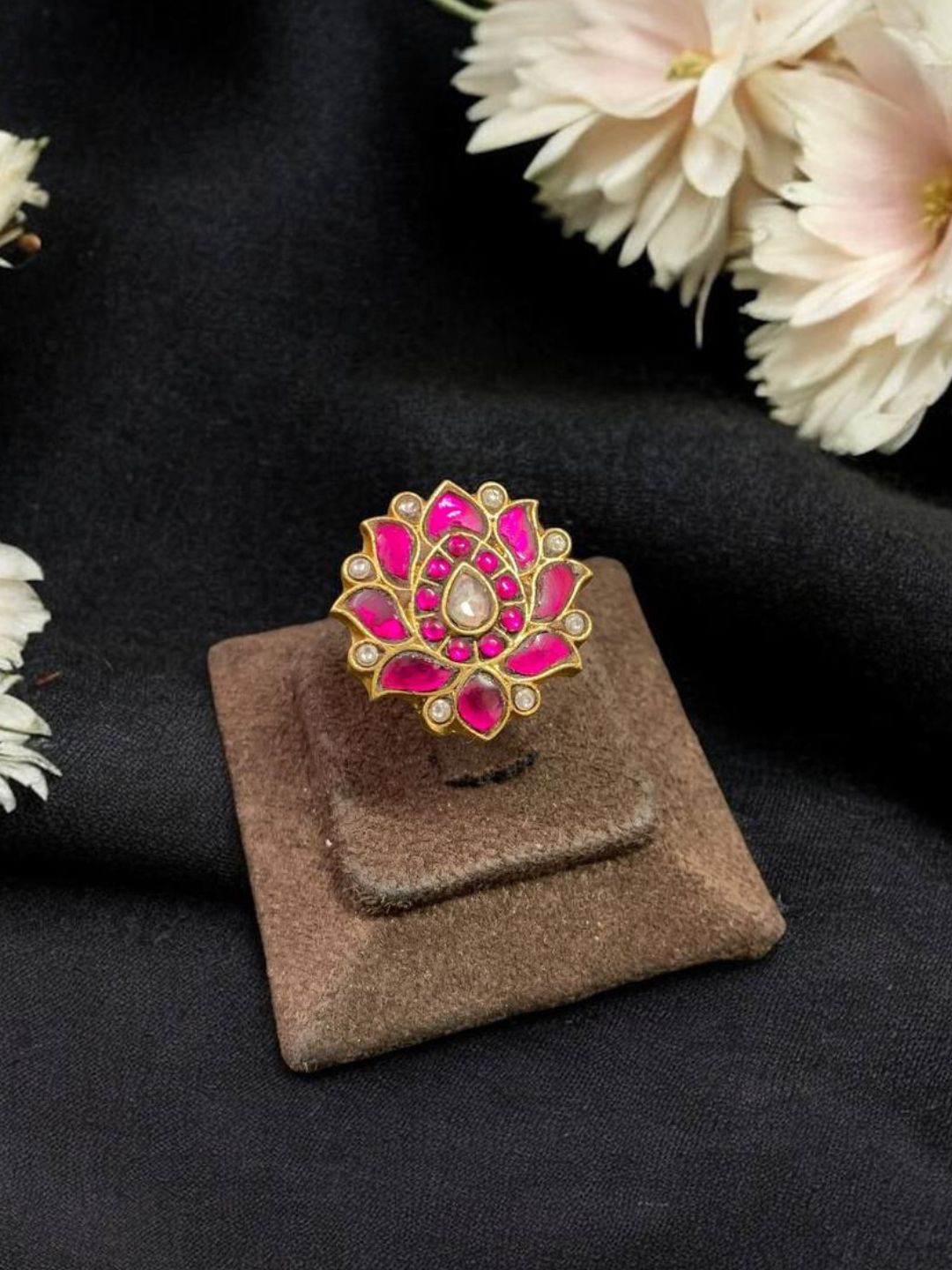 Ishhaara Lotus Ring