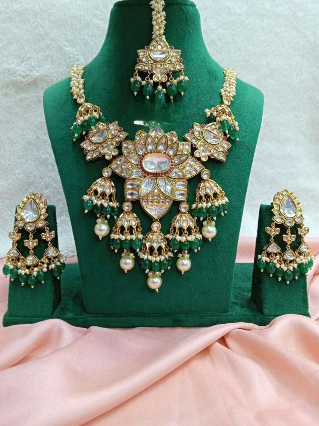 Ishhaara Lotus Shaped Pachi Kundan Bridal Necklace