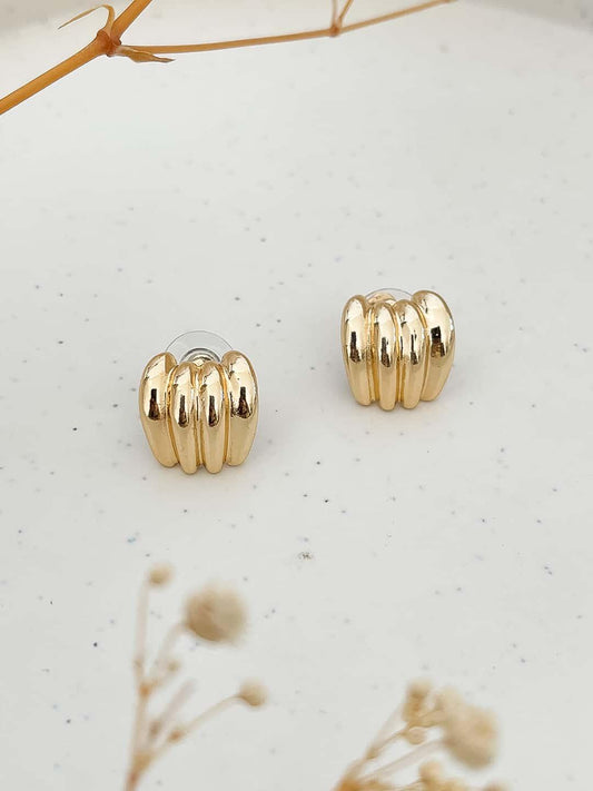 Ishhaara Love Knot Stud Earring