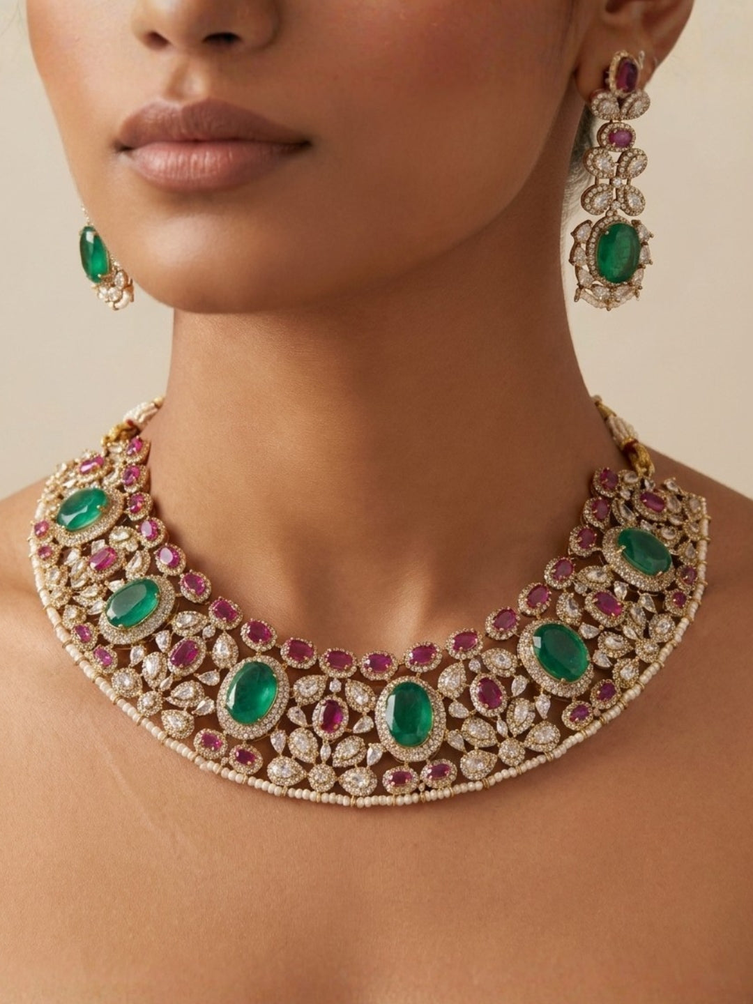 Ishhaara Luxurious Handcrafted Necklace Set