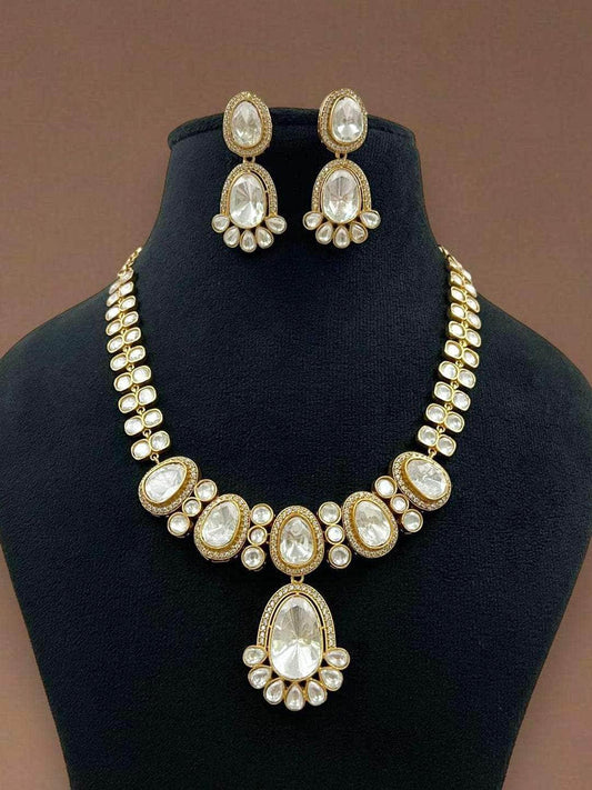 Ishhaara Luxury Floral Kundan Set