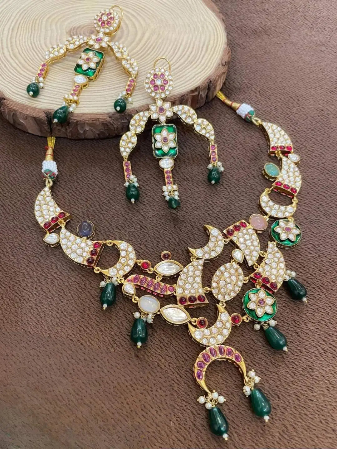Ishhaara Malaika Arora Inspired Statement Necklace
