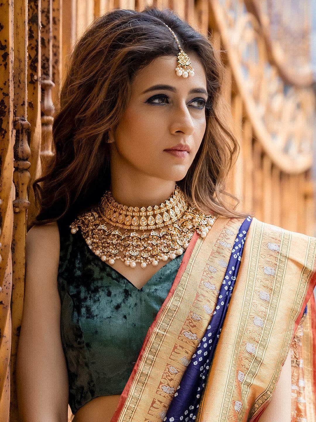 Ishhaara Mandira Bansal in Multi Chand Necklace Set With Teeka