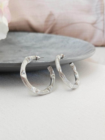 Ishhaara Mansi Ugale In Delicate Huggie Silver Hoop