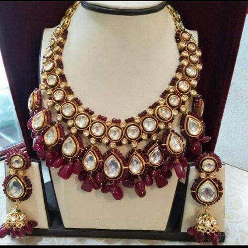 Ishhaara Maroon Long Emerald Kundan Necklace