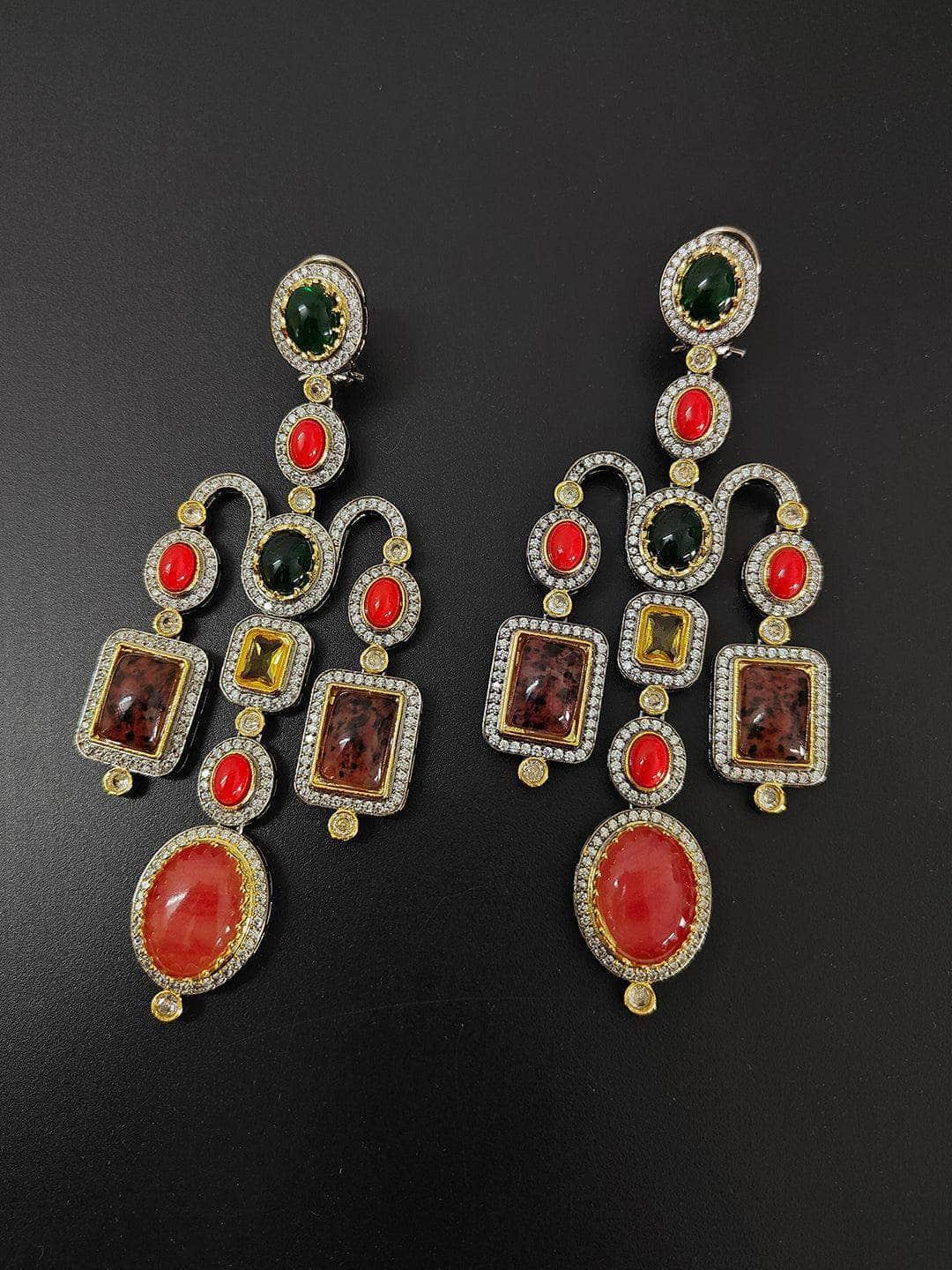 Ishhaara Victorian Emerald Diamond Earring