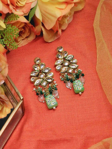 Ishhaara Masoom Minawala In Kundan Precious Stone Earring