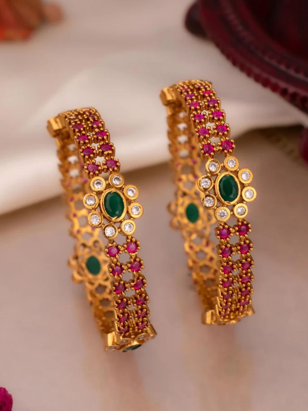 Ishhaara Matte Finish Ruby Green And White Bangles