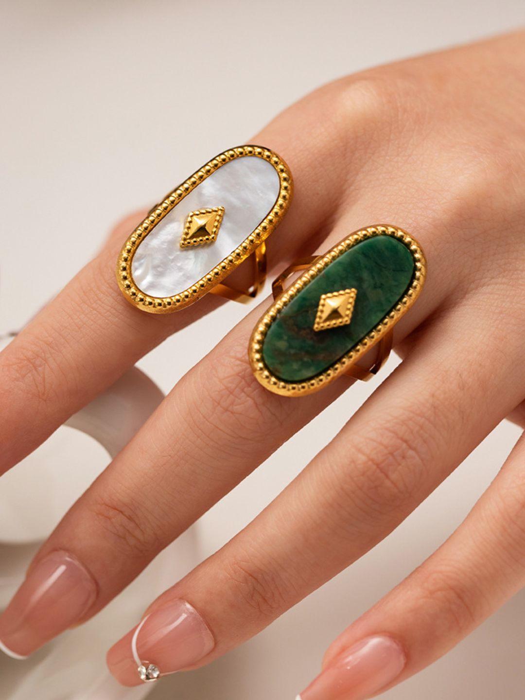 Ishhaara Maven Ring