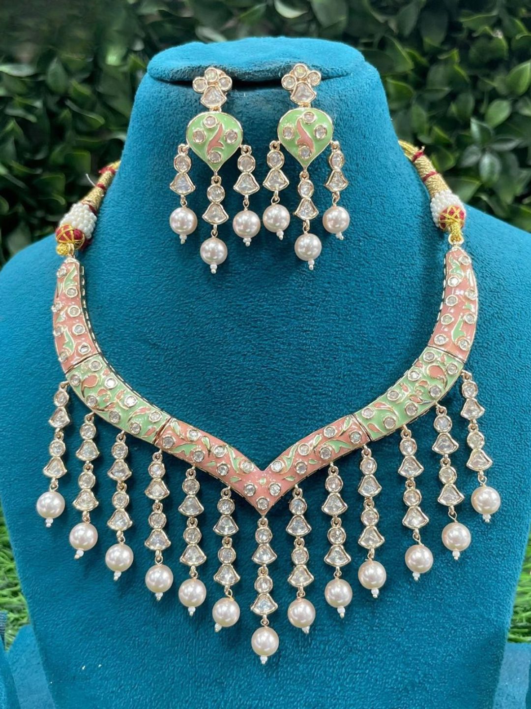 Ishhaara Meenakari Moissanite Hasli Set