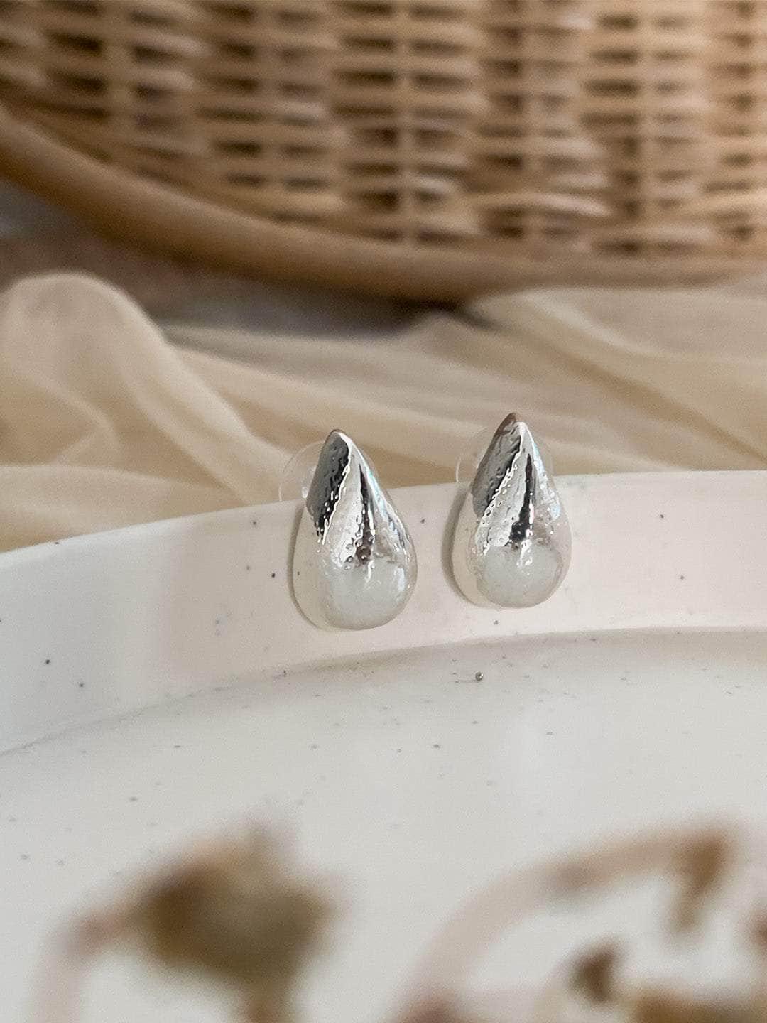 Ishhaara Metallic Water Drop Design Korean Style Earrings