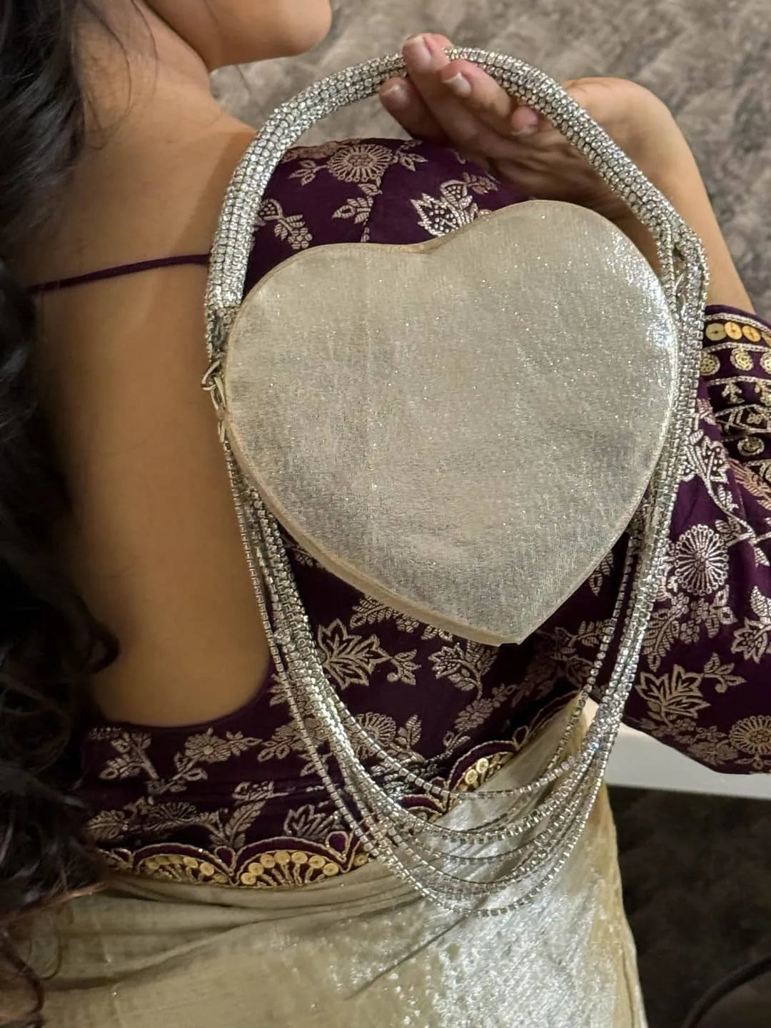 Ishhaara Midnight Elegance Heart Clutch Bag