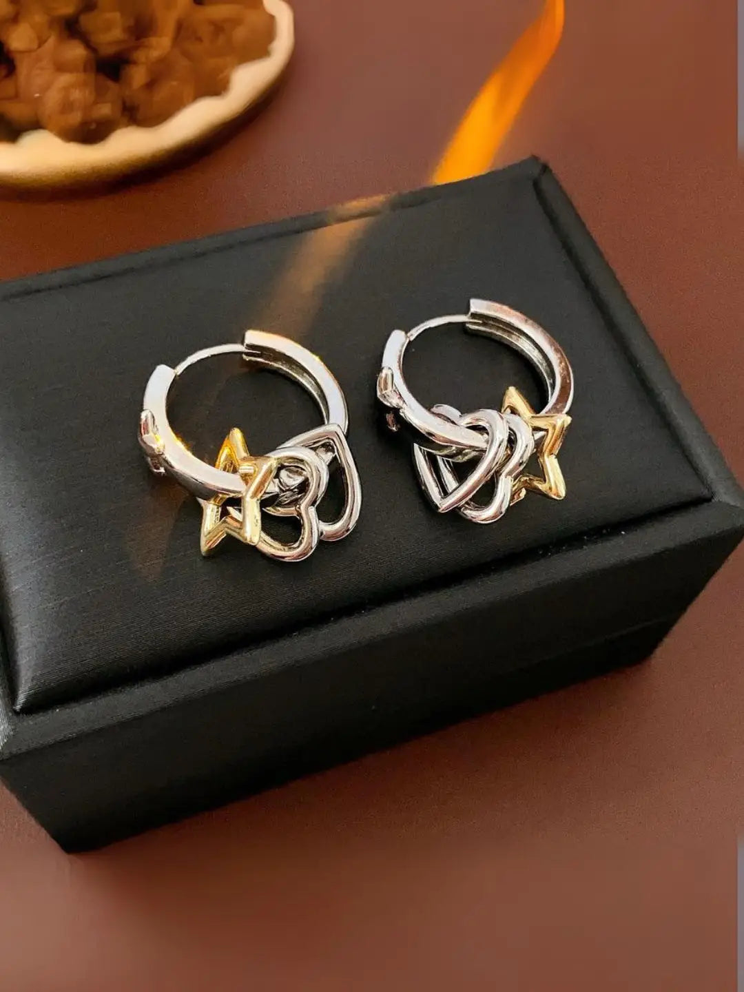 Ishhaara Mini Heart Earring