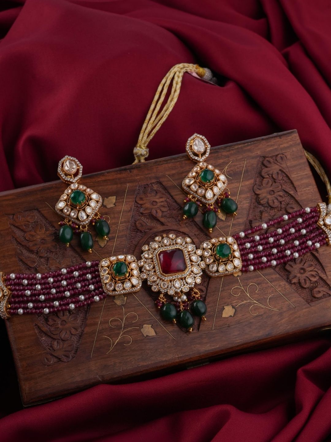 Ishhaara Mini Polki Beaded Choker