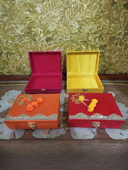 Ishhaara Mini Trunk Box