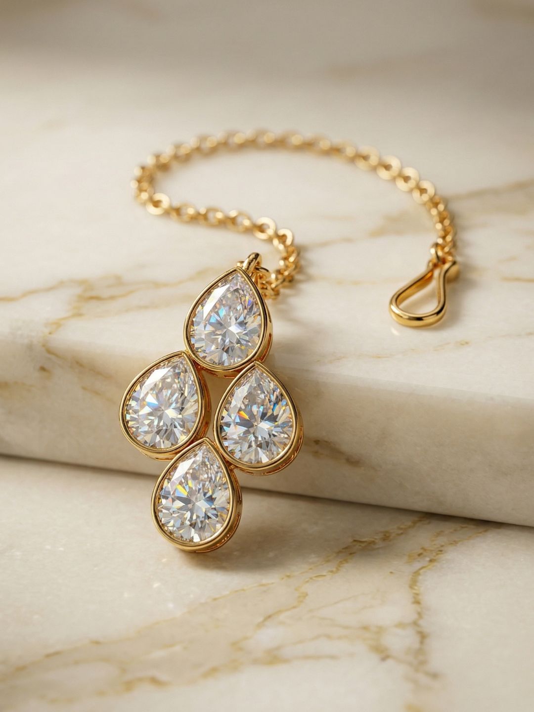 Ishhaara Minimal Elegance Maang Tikka