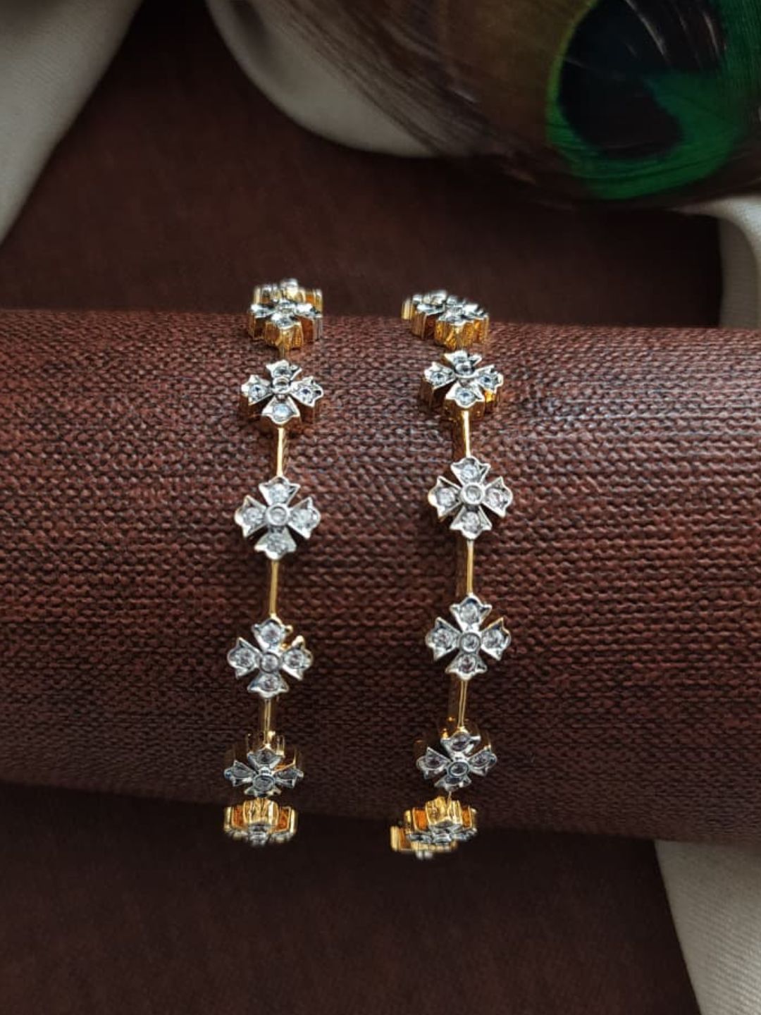 Ishhaara Minimal Floral Stone Studded Bangles
