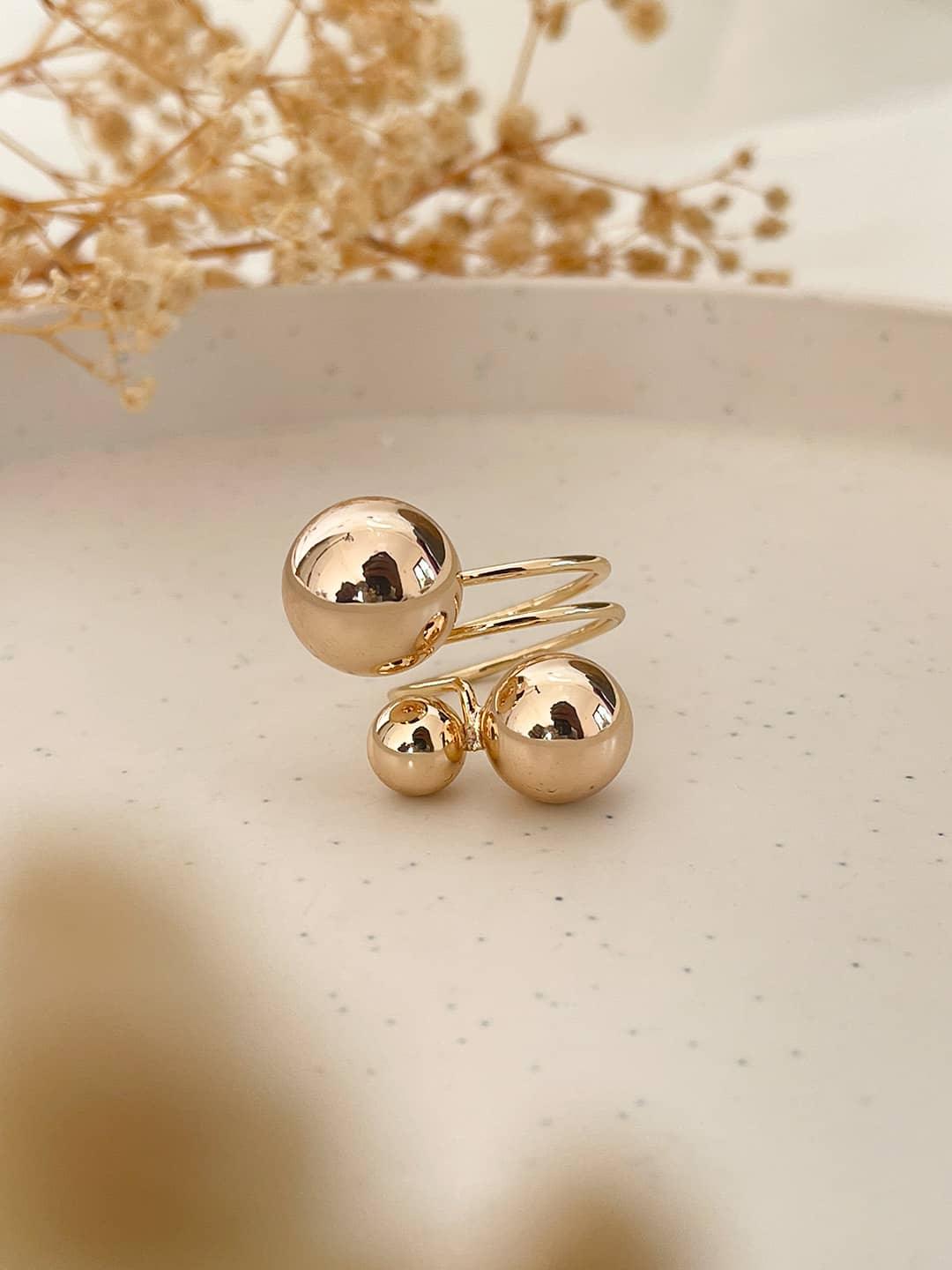 Ishhaara Minimalist Ball Statement Ring
