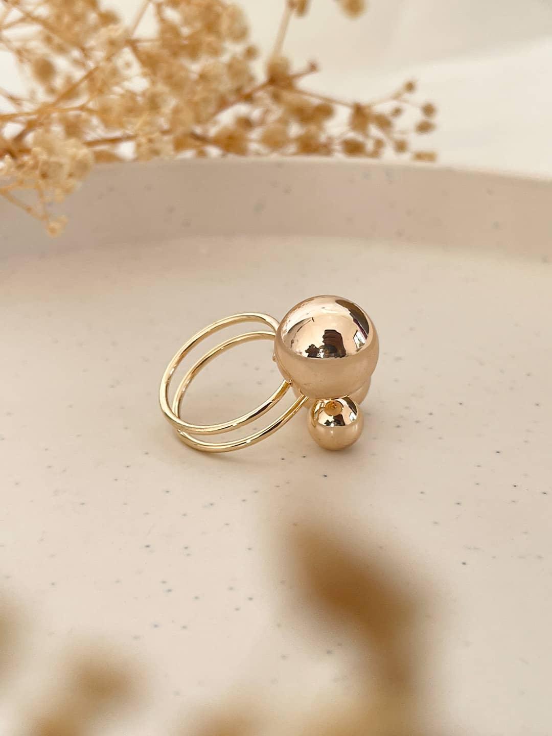 Ishhaara Minimalist Ball Statement Ring