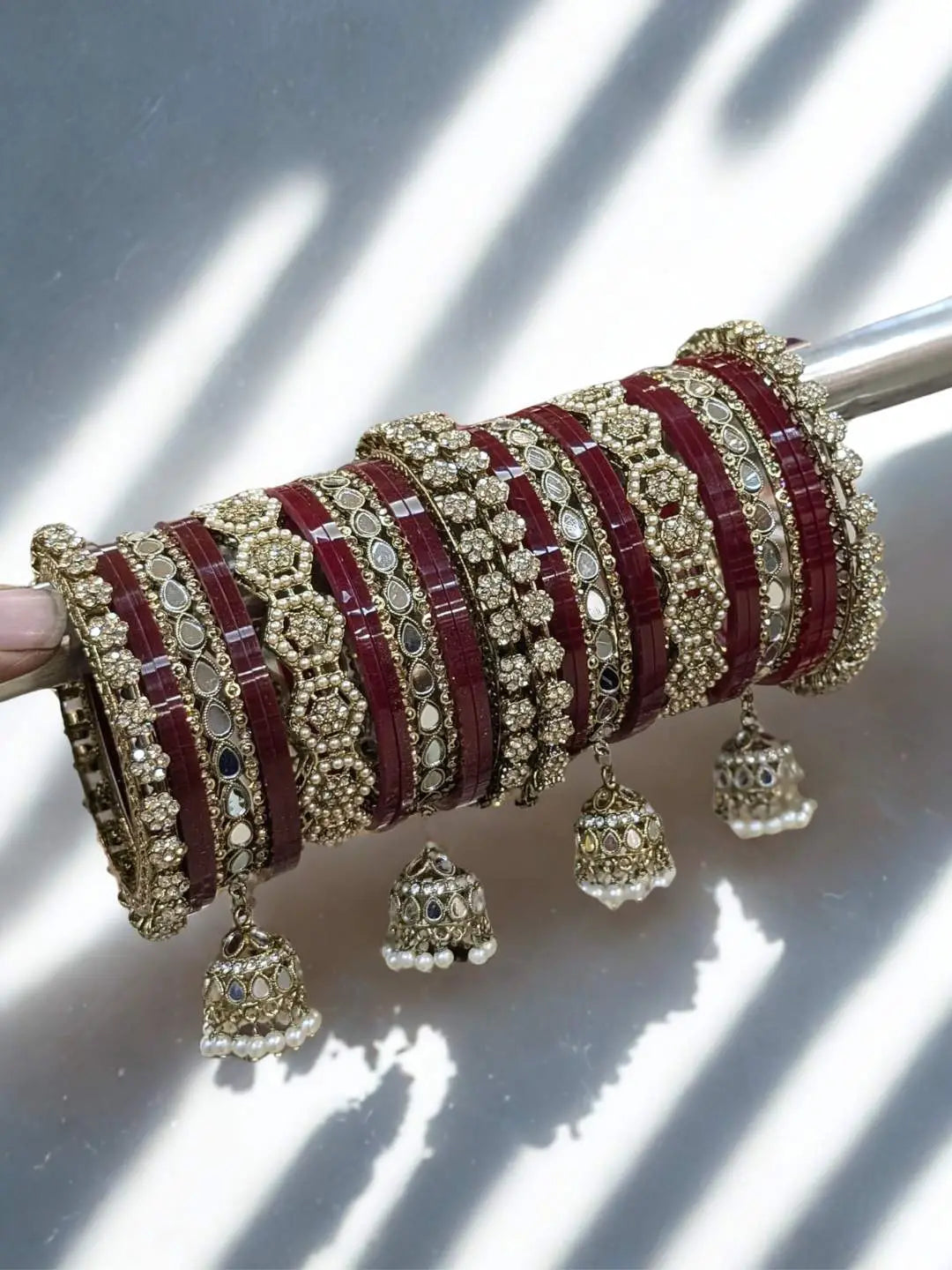 Ishhaara Mirror And Jhumka Studded Chooda