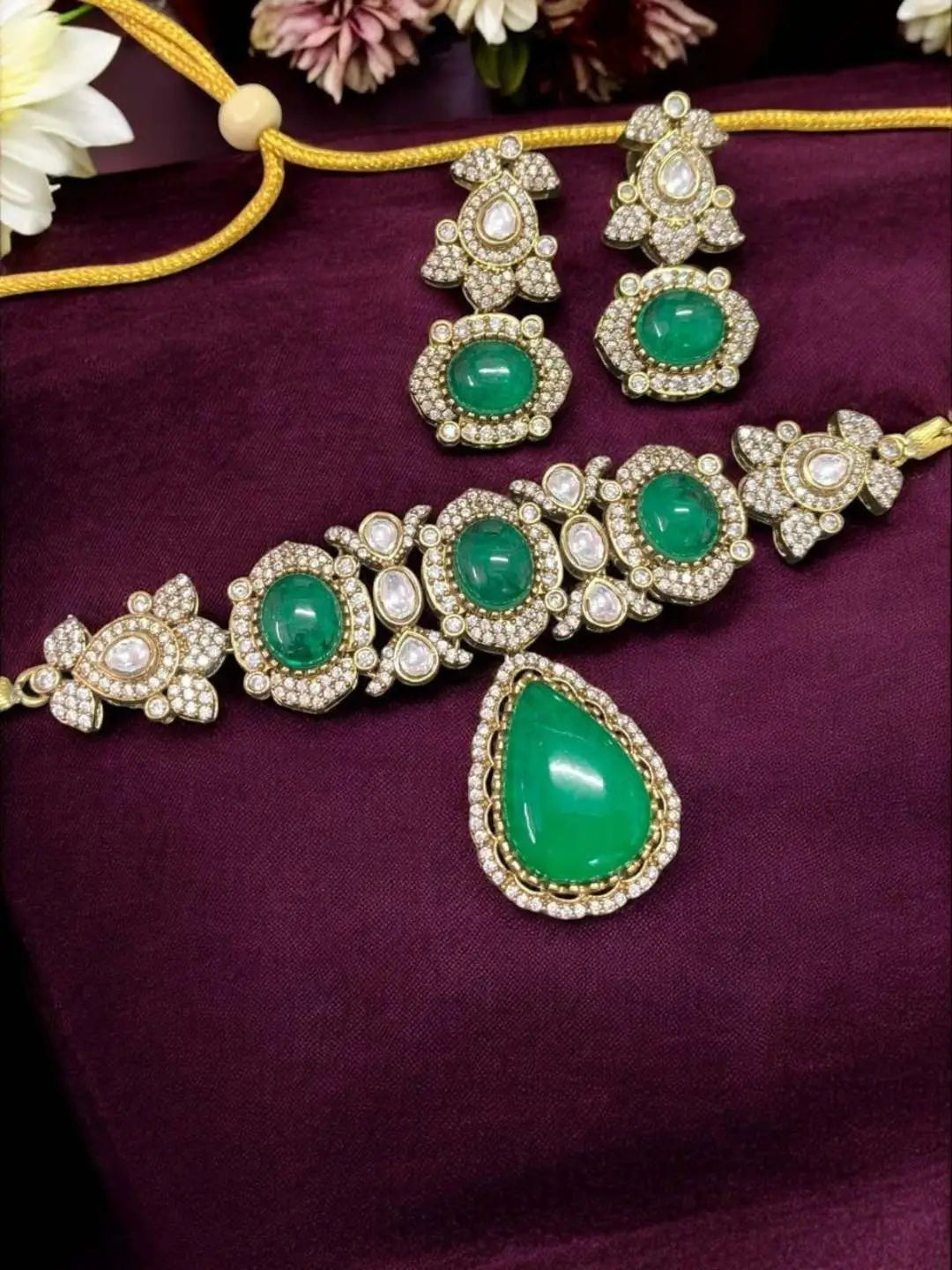 Ishhaara Moissanite Doublet Stones Emerald Choker Set