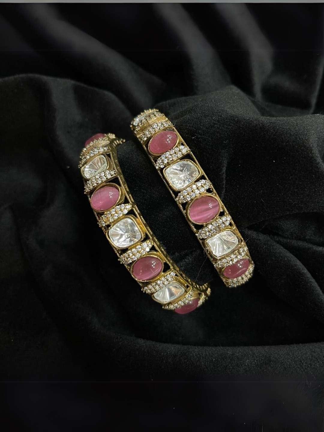 Ishhaara Moissanite Kundan Bangles