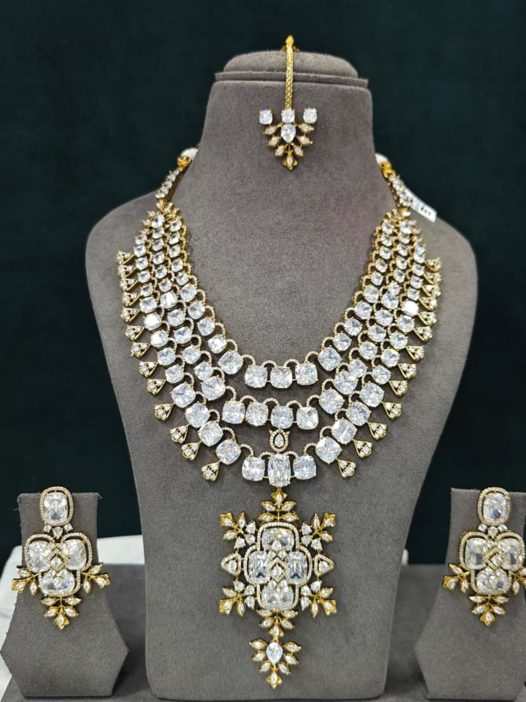 Ishhaara Moissanite Kundan Layered Bridal Necklace