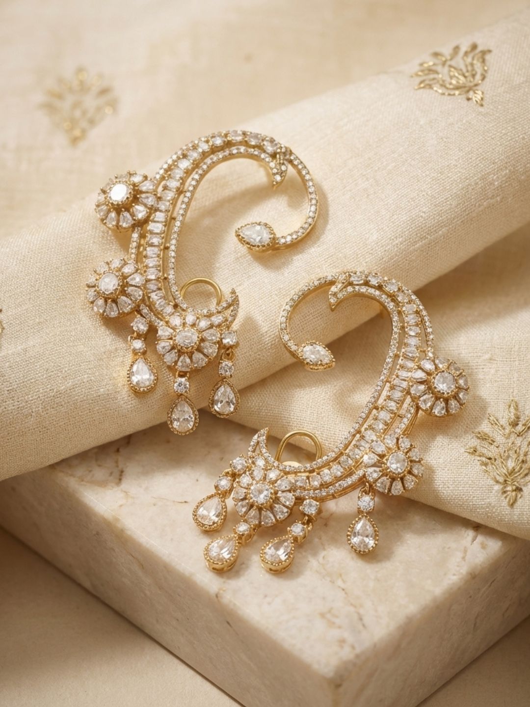 Ishhaara Moissanite Polki Earcuff