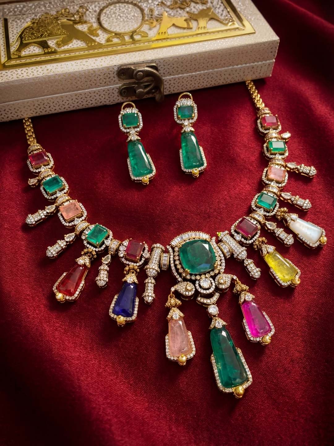 Ishhaara Moissanite Polki Multicolour Semi Precious Stone Choker