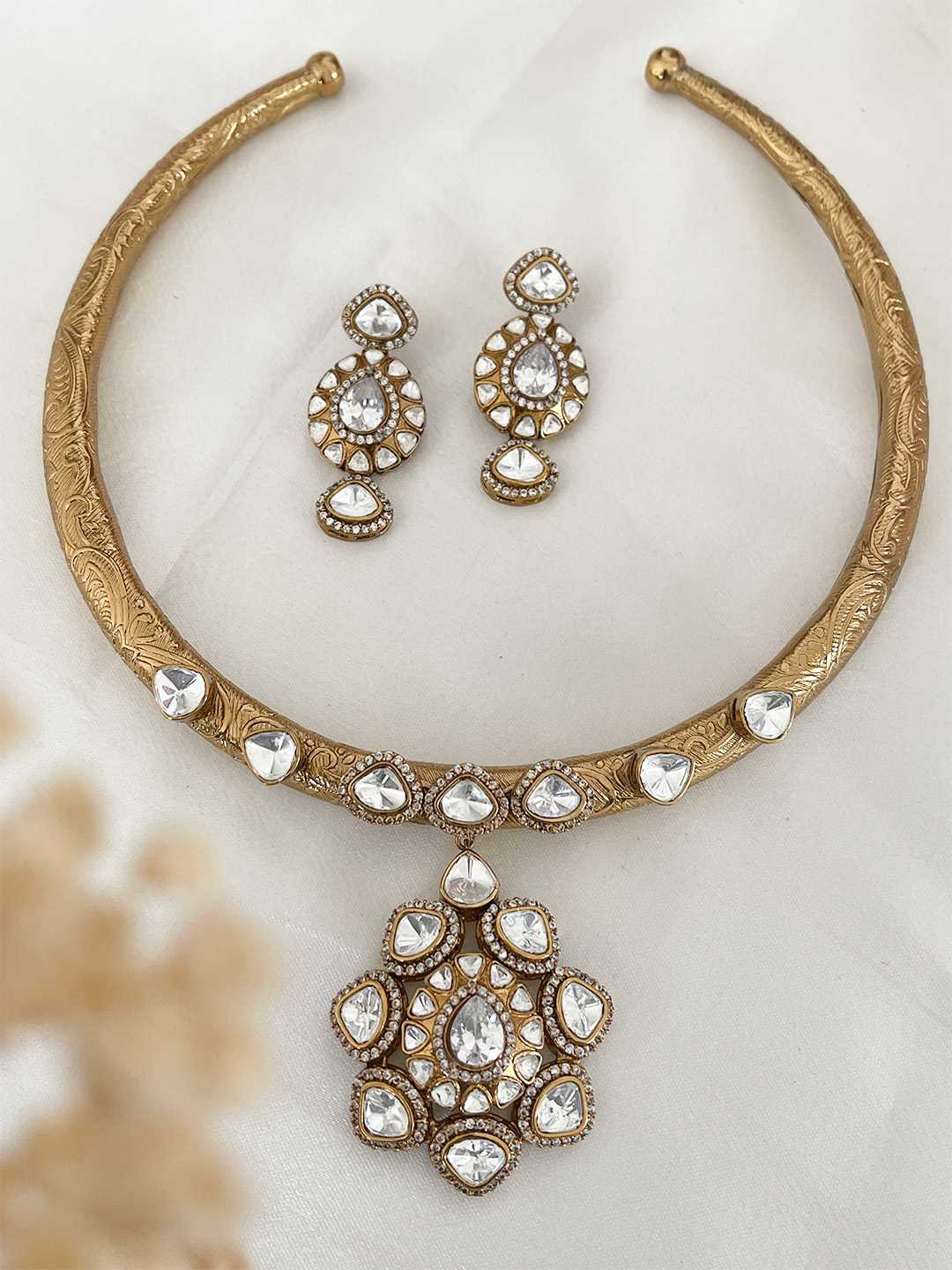 Ishhaara Moissanite Polki Studded Hasli Necklace