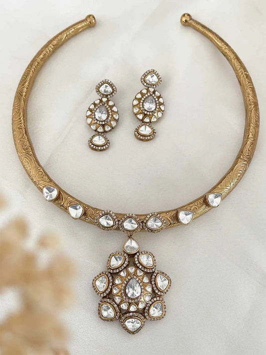 Ishhaara Moissanite Polki Studded Hasli Necklace
