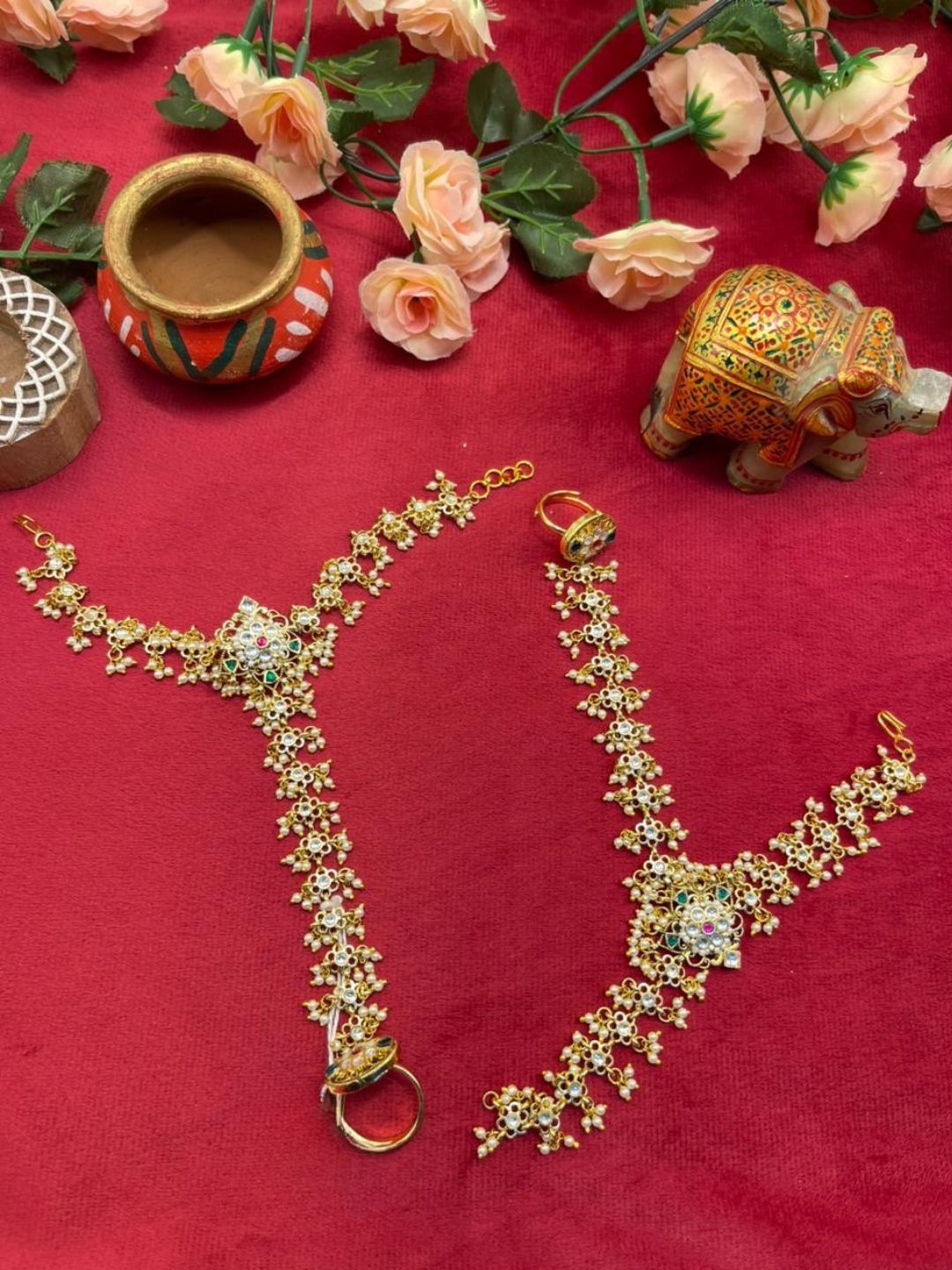 Ishhaara Mossanite Kundan Hathpaan