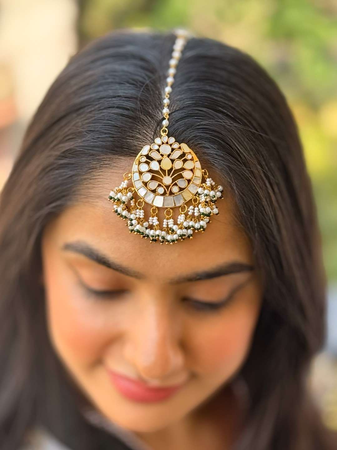 Ishhaara Mother Of Pearl Studded Maang Tikka