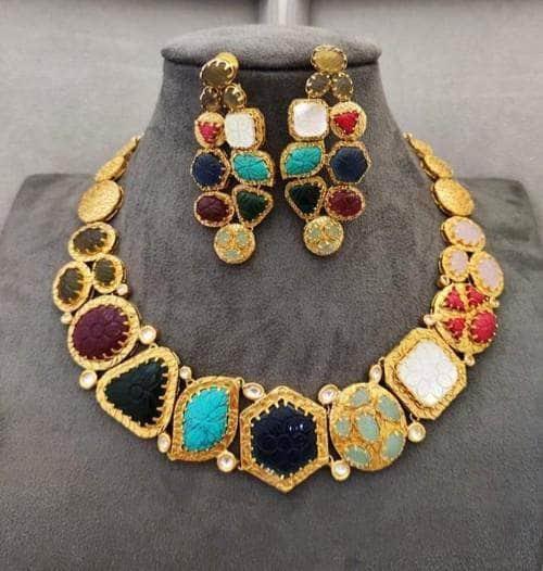 Ishhaara Multi Stone Cocktail Choker Set