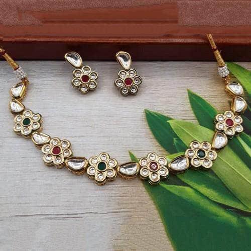 Ishhaara Tiny Flower Motif Simple Necklace Set