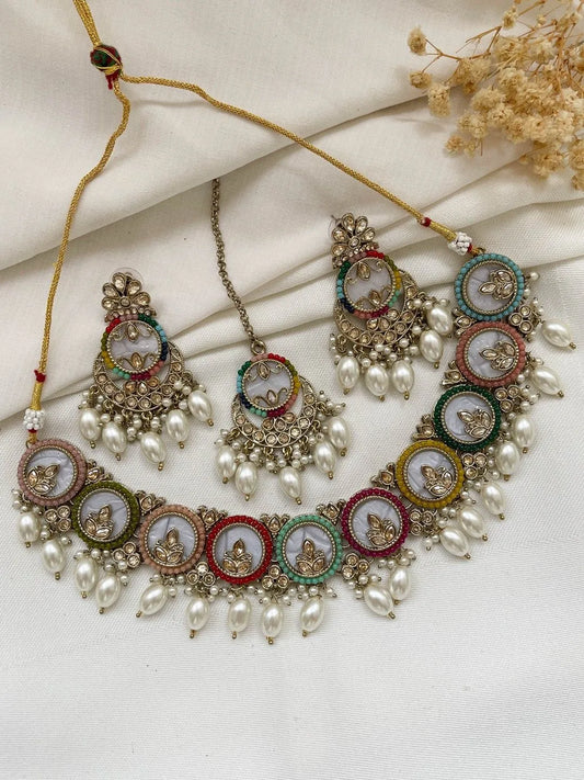 Ishhaara Multicolor Elegant Kundan And Meenakari Choker Necklace