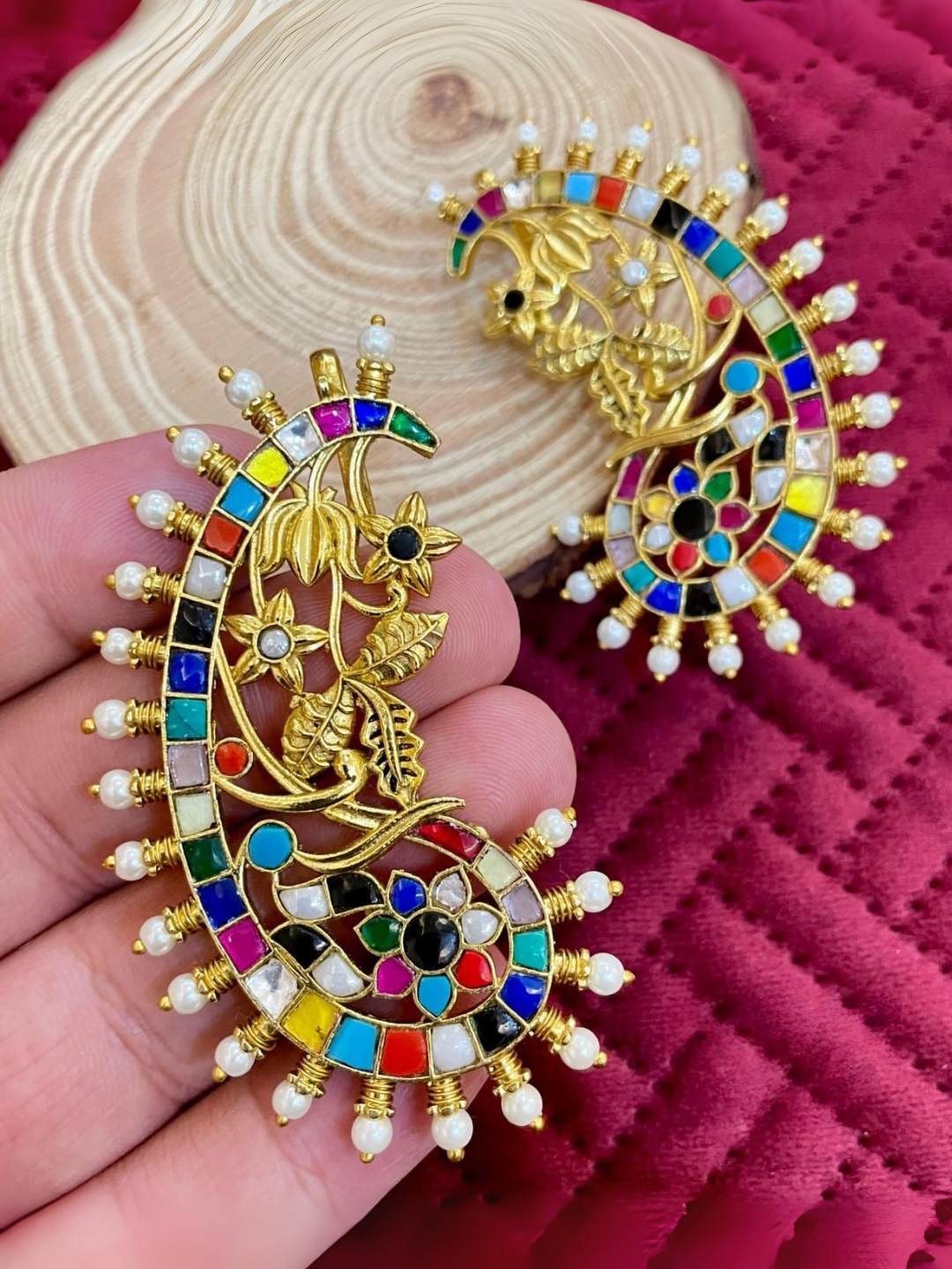 Ishhaara Green Jadau Kundan Studded Earcuff Earrings