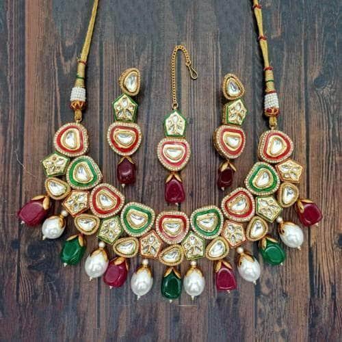 Ishhaara Heart Shape Kundan Ad Necklace And Earring Set