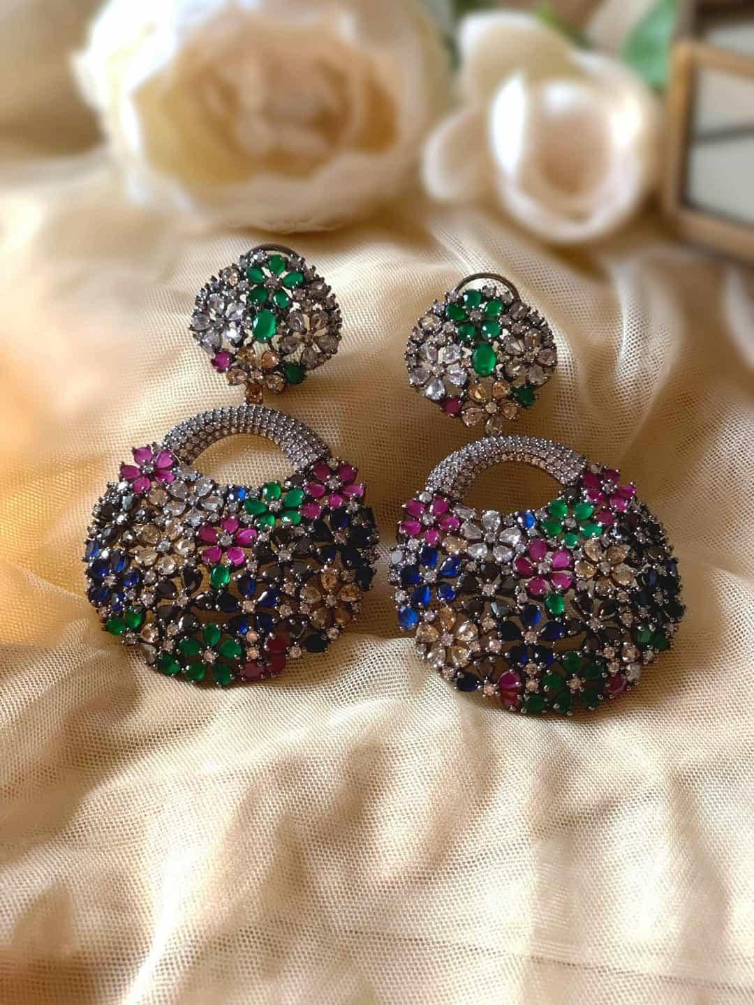 Ishhaara Multicolour Mesmerized Crystal Cluster-Multicolour