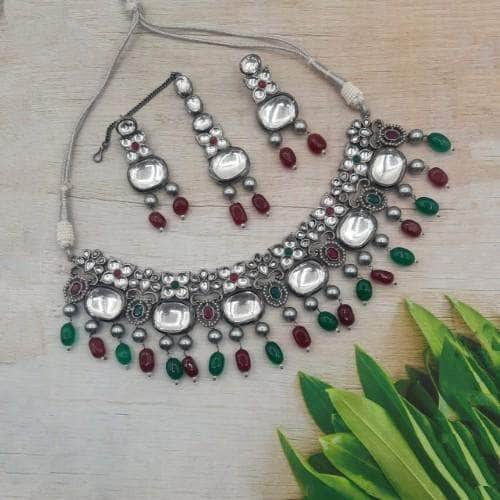 Ishhaara Multicolour Rodium Big Kundan Leaf Necklace Earring And Teeka Set