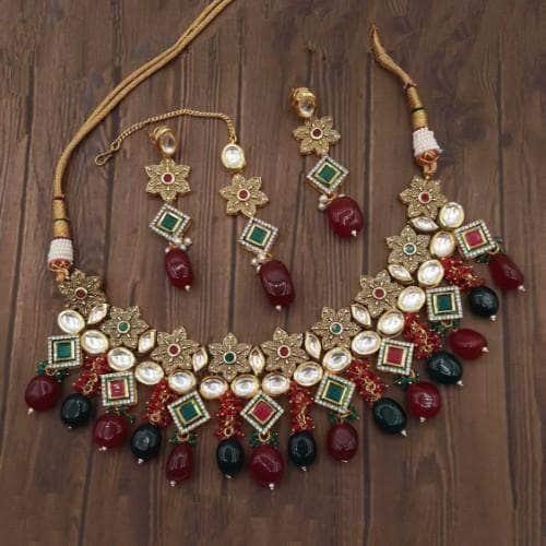 Ishhaara Star Antique Kundan Necklace Set